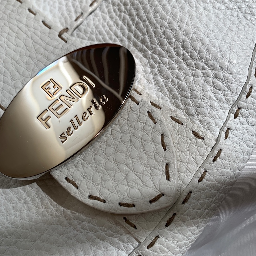 💥FENDI EUC SELLERIA ROMANO 925 SILVER MEDALLIONS - Picture 2 of 8